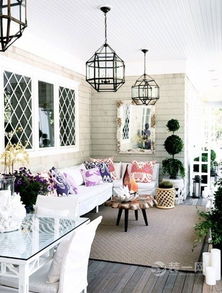 朦胧光影的低语 六安装饰吊灯演绎垂坠姿态