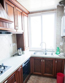 欧式豪华厨房设计 在六安打造您的品位生活空间